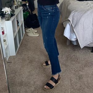 DL 1961 Blue skinny jeans with slight ankle flare!